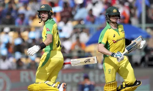 IND V AUS 3rd ODI :  లబుషేన్ రికార్డు ఫిఫ్టీ అంతలోనే..