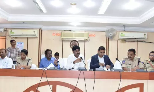 18 రకాల గుర్తింపు కార్డులలో ఏదైనా చూపించి ఓటు వేయవచ్చు: కలెక్టర్ సి. నారాయణ రెడ్డి