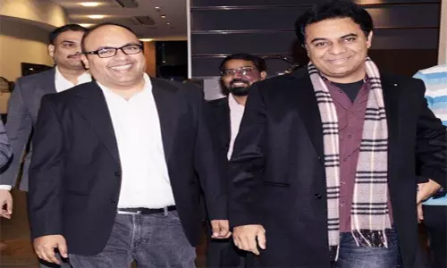 కేటీఆర్‌కు ఘన స్వాగతం..