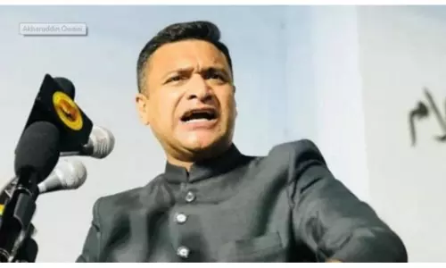 కారు టైర్లు ఊడిపోతాయ్ : అక్బరుద్దీన్‌ ఒవైసీ