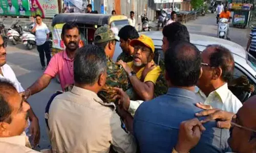 రెండో రోజు కూడా అమరావతిలో కొనసాగుతోన్న బంద్ రెండో రోజు కూడా అమరావతిలో కొనసాగుతోన్న బంద్