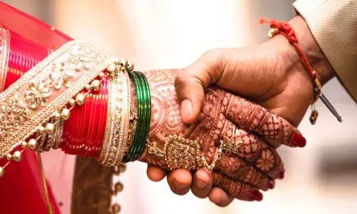 పెళ్లి అయ్యాక స్త్రీల ఇంటి పేరు ఎందుకు మారుతుంది?