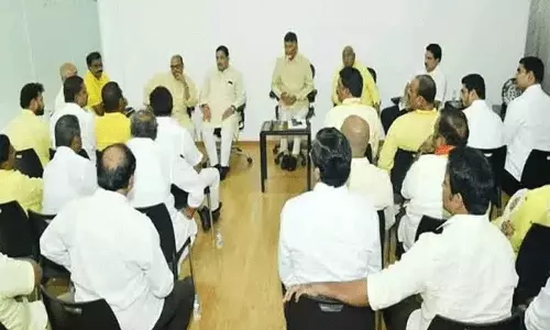 Andhra Pradesh: అమరావతిలో కొనసాగుతోన్న టీడీఎల్పీ సమావేశం