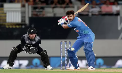IND V NZ 2nd T20I : నిలకడగా ఆడుతున్న టీమిండియా IND V NZ 2nd T20I : నిలకడగా ఆడుతున్న టీమిండియా