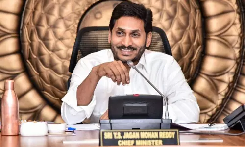 పంతం నెగ్గించుకున్న వైసీపీ