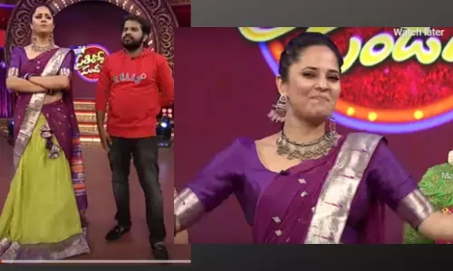 అనసూయ తో హైపర్ ఆదిల  రొమాన్స్ జబర్దస్త్ దాటి సారధీలో పండగ చేసుకుంది!