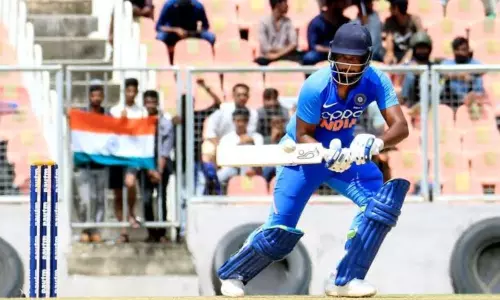 భారత్ కి షాక్ .. సంజు శాంసన్ అవుట్