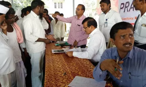 Kamareddy: ఎక్సైజ్ అధికారుల పనితీరుపై ప్రజావాణి లో ఫిర్యాదు చేసిన ప్రజలు