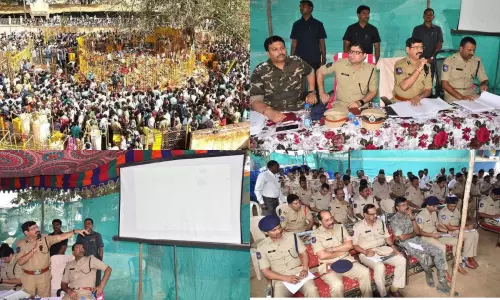 Warangal: మేడారం జాతరను విజయవంతం చేద్దాం: కమిషనర్ డా.వి.రవీందర్