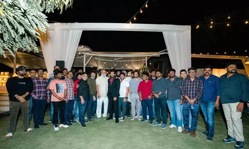 దర్శకులకి గ్రాండ్‌పార్టీ ఇచ్చిన అల్లు అర్జున్