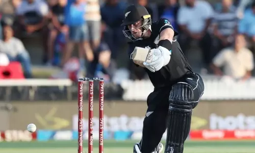 IND VS NZ: రెండవ వికెట్ కోల్పోయిన న్యూజిలాండ్