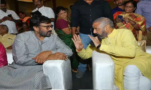 చిరంజీవి, బాలకృష్ణ మాటా మంతి.. దేని గురించి?