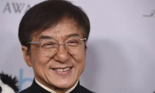 కరోనాకు మందు కనిపెడితే భారీ ప్రైజ్.. జాకీ చాన్ బంపర్ ఆఫర్ !