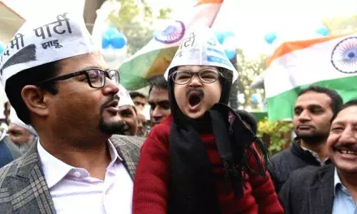 ప్రమాణస్వీకారానికి లిటిల్ కేజ్రీవాల్.. ముందువరుసలో సీట్..