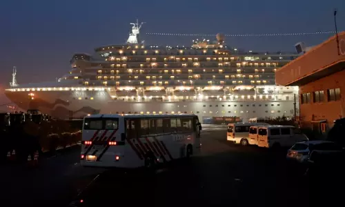 క్రూయిజ్ షిప్‌లో కరోనా వైరస్ బారిన పడ్డ మరో ఇద్దరు భారతీయులు!