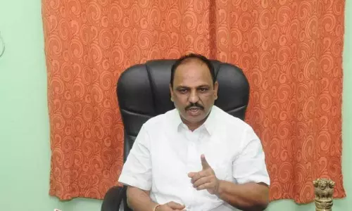 బీసీలపై చంద్రబాబుది కపటప్రేమ: మంత్రి శంకర్ నారాయణ