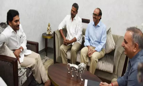 సీఎం జగన్‌తో టాలీవుడ్ నిర్మాతల భేటీ