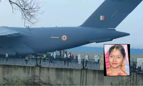 చైనా నుండి ఢిల్లీ చేరుకున్న భారతీయులు.. అందులో కర్నూలు జ్యోతి..