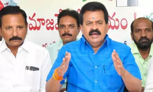 Nellore: కేసీఆర్ డైరెక్షన్ లో సీఎం జగన్ పనిచేస్తున్నారు: కోటంరెడ్డి