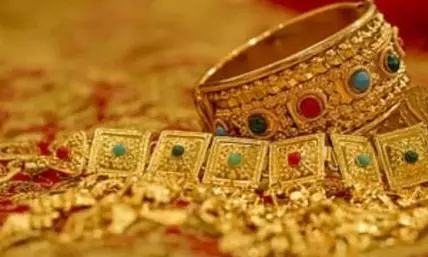 శుభవార్త.. 39 వేలకు పడిపోయిన బంగారం.. వెండి ధరలూ భారీ పతనం!