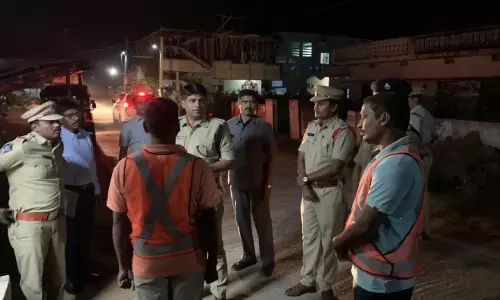 S.Rayavaram: ఇసుక చెక్ పోస్ట్ ని ఆకస్మిక తనిఖీ చేసిన ఎస్పీ