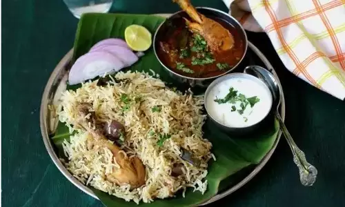 రూ. 30కే చికెన్ మీల్స్.. ఎగబడ్డ జనం.. భారీగా ట్రాఫిక్ జామ్