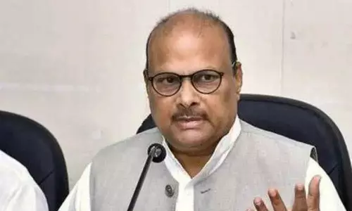 Amaravati: తప్పుడు హామీలతో బీసీలను మోసం చేస్తున్న వైసీపీ: యనమల