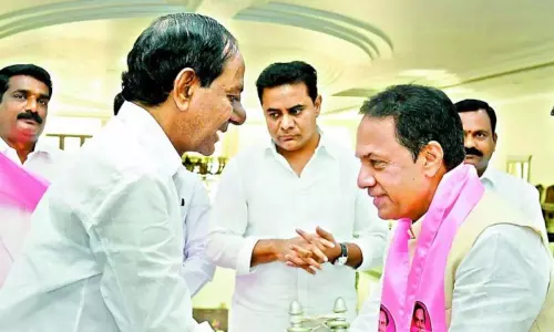 మాజీ స్పీకర్‌‌ సురేష్‌ రెడ్డికి ఎమ్మెల్సీనా, రాజ్యసభనా.. రాజ్యసభ రేసులో సురేష్‌కు కొత్త టెన్షన్ ఏంటి?