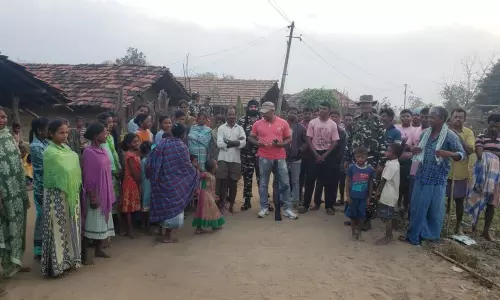 Police Cordon search at Kondai Kothuru in Warangal