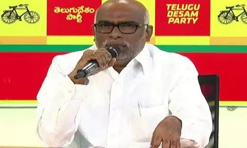 టీడీపీకి షాక్ ఇచ్చిన మాజీ మంత్రి డొక్కా