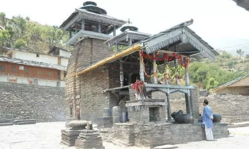 చనిపోయిన వారిని బ్రతికించే ఆలయం ఎక్కడ ఉందో తెలుసా..?