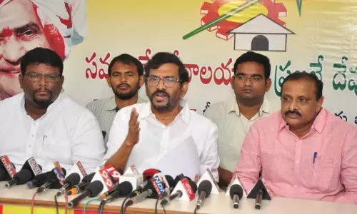 వైసీపీ ప్రభుత్వం అరాచకాలు దౌర్జన్యలు ఎక్కవైనాయి: మాజీ మంత్రి సోమిరెడ్డి