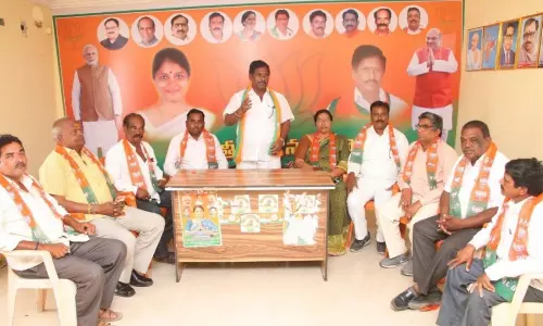 Kodad: పార్టీ బలోపేతానికి నాయకులు కృషి చేయాలి