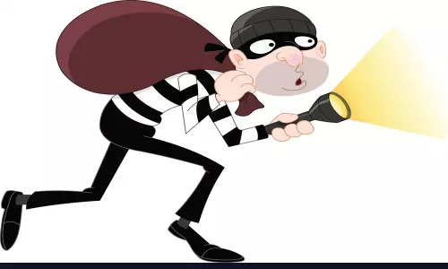 కరోనా దొంగలు వస్తున్నారు జాగ్రత్త..