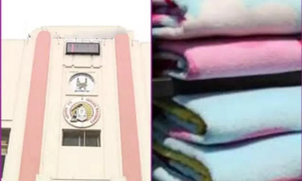 Visakhapatnam: కరోనా నియంత్రణకు దక్షిణ మధ్య రైల్వే చర్యలు Visakhapatnam: కరోనా నియంత్రణకు దక్షిణ మధ్య రైల్వే చర్యలు