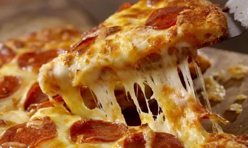 పిల్లలు ఎంతగానో ఇష్టపడే పీజాను ఇంట్లోనే ఇలా తయారుచేసుకోవచ్చు