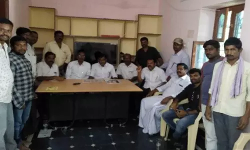 ఎన్నికల కమిషన్ చర్యలపై హర్షం వ్యక్తం చేసిన టీడీపీ నాయకులు