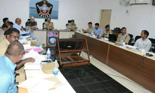 Rajahmundry: మావోయిస్టు ప్రభావిత ప్రాంతాల్లో ఓటర్లు ఓటు హక్కును వినియోగించుకోవాలి