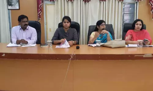 ముందు జాగ్రత్తలు పాటించి కరోనా వైరస్ సంక్రమణ అరికట్టాలి..నగరపాలక కమీషనర్ వల్లూరు క్రాంతి