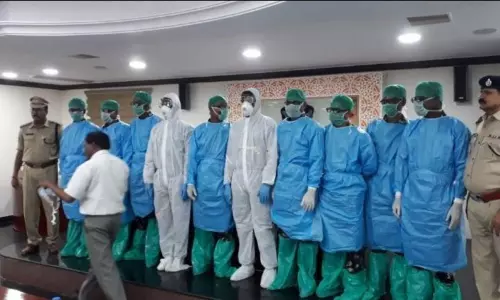 Ananthapur: జిల్లాలో కరోనా బాధితులను గుర్తించడానికి ప్రత్యేక బృందం Ananthapur: జిల్లాలో కరోనా బాధితులను గుర్తించడానికి ప్రత్యేక బృందం