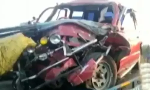 Road Accident: ఘోర రోడ్డుప్రమాదం : ఆరుగురు మృతి