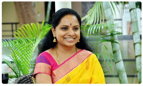 కవితను కేబినెట్‌లో తీసుకుంటే ఎర్త్ ఎవరికి?