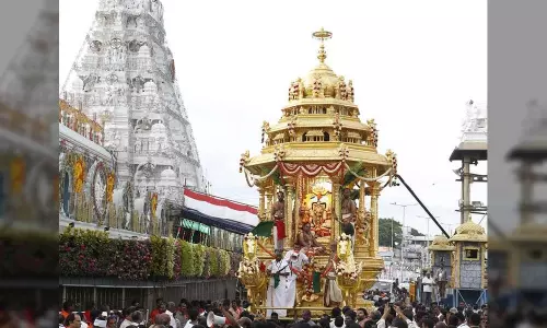 చరిత్రలో తొలిసారిగా తాత్కాలికంగా తిరుమల శ్రీవారికి భక్తులు దూరమవుతున్నారు
