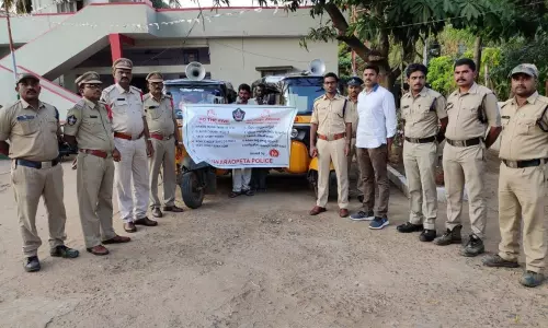 కరోనా వైరస్ పై తీసుకోవాల్సిన జాగ్రత్తలపై పోలీసుల అవగాహన