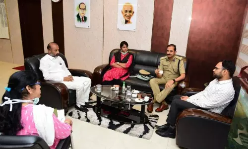 కరోనా వైరస్ నివారణకు చర్యలు తీసుకోవాలి : బండి సంజయ్ కరోనా వైరస్ నివారణకు చర్యలు తీసుకోవాలి : బండి సంజయ్