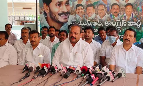 కరోనా వైరస్ వ్యాపించకుండా ప్రజలు సహకరించాలి: ఎమ్మెల్యే