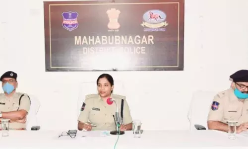 నిత్యావసర, అత్యవసర సేవలకు ఇబ్బందుల్లేకుండా చర్యలు: ఎస్పీ