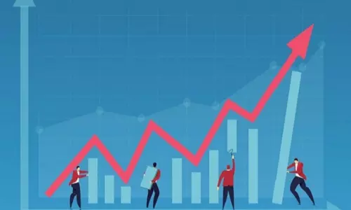 దూసుకుపోయిన స్టాక్ మార్కెట్లు.. ఎగసిన రూపాయి విలువ!