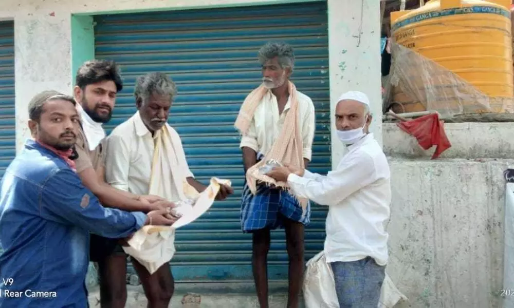 Punganur: విస్తృతంగా సేవా కార్యక్రమాలు చేపడుతున్న మాజీ కౌన్సిలర్ ఇబ్రహీం