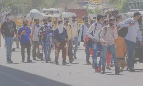 Lockdown Day 5: 200 కిలోమీటర్లు నడిచి డెలివరీ ఏజంట్ మృతి